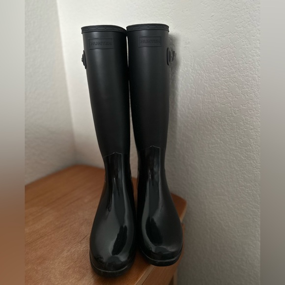 HUNTER Refined Tall Matte Gloss Rain Boots Black Size 7 - Picture 2 of 12
